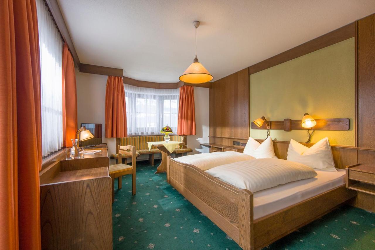Bed and Breakfast Alte Post Елльмау Екстер'єр фото